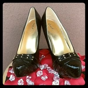 Black high heels/pumps